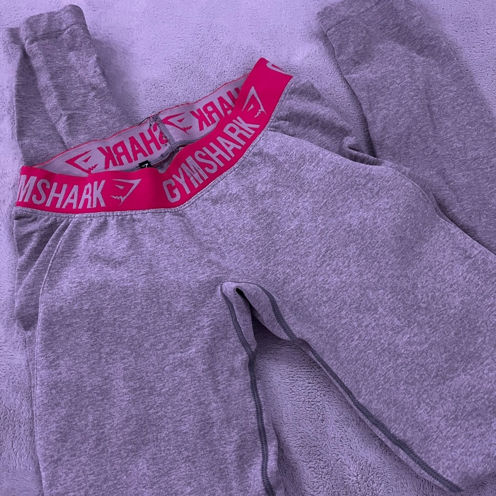 Gymshark gray leggings pink band